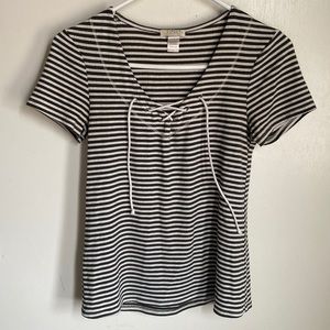 Women’s Buckle Tie Front Blouse/T-shirt (Small)